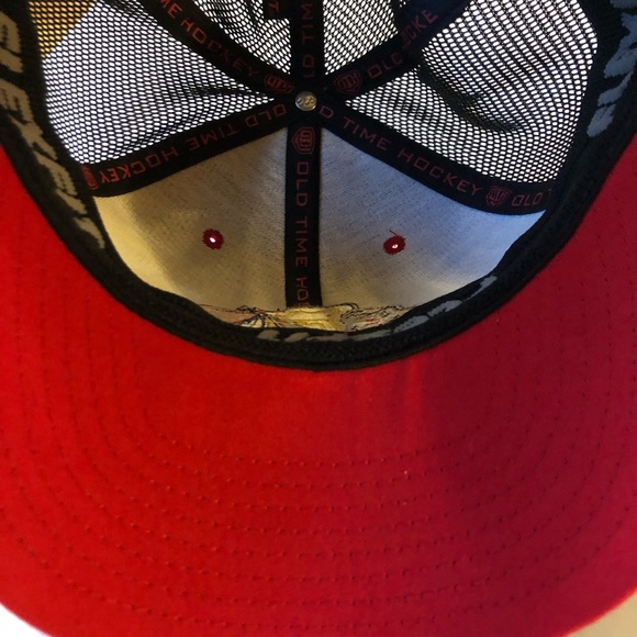 Chicago Blackhawks Cap - One Size Flex Stretch Fit - NHL Old Time Hockey - Picture 4 of 10